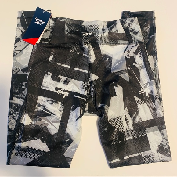 Rebook Workout MYT AOP Leggings - Picture 3 of 6